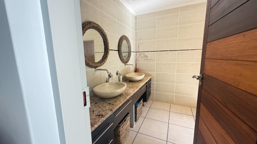 4 Bedroom Property for Sale in Viljoenskroon Rural Free State